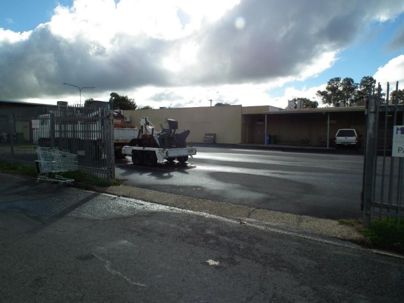 Shop 3/329 Urana Road, Lavington NSW 2641