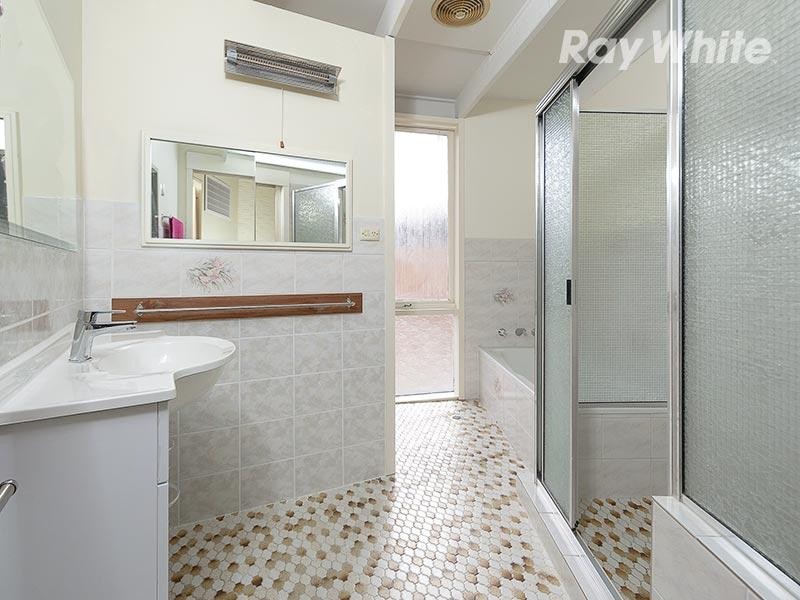 336 Cheyenne Drive, Lavington NSW 2641