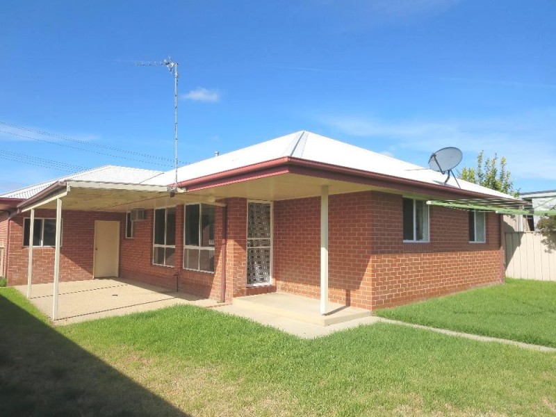 873 Tenbrink Street, Albury NSW 2640