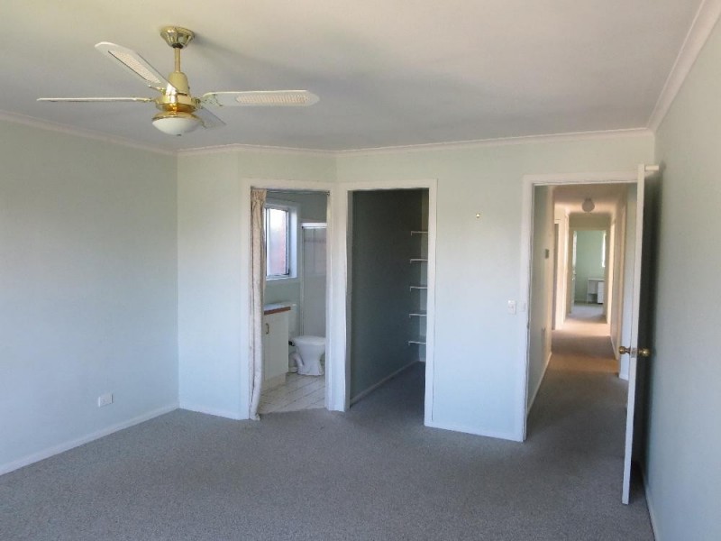 873 Tenbrink Street, Albury NSW 2640