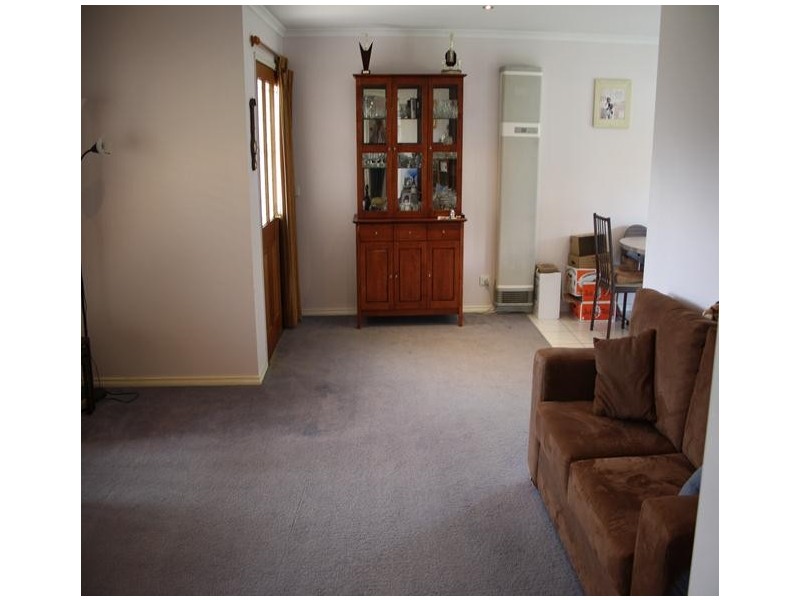 73 Townsend Street, Howlong NSW 2643