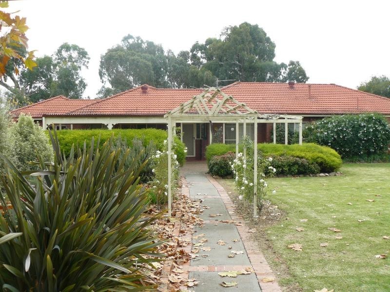 188 Hoddle Street, Howlong NSW 2643