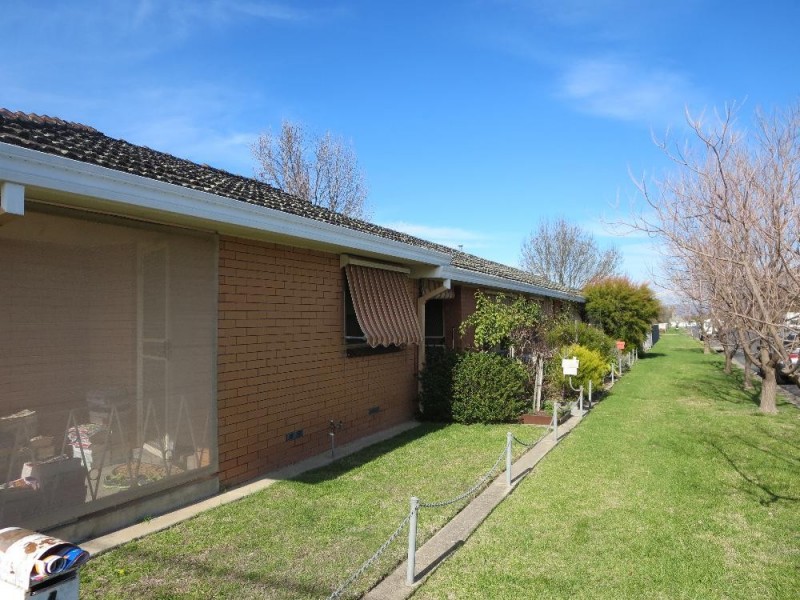 1-4/551 Kalimna Crescent, Lavington NSW 2641