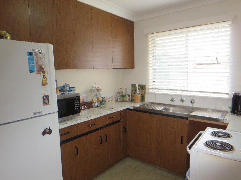 1-4/551 Kalimna Crescent, Lavington NSW 2641