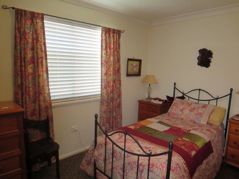 1-4/551 Kalimna Crescent, Lavington NSW 2641