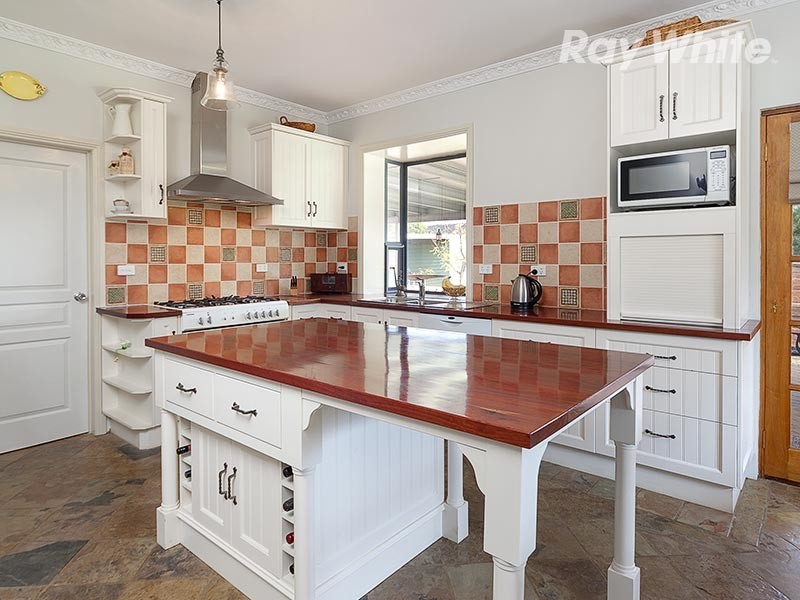 139 Townsend Street, Howlong NSW 2643
