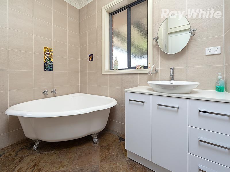 139 Townsend Street, Howlong NSW 2643