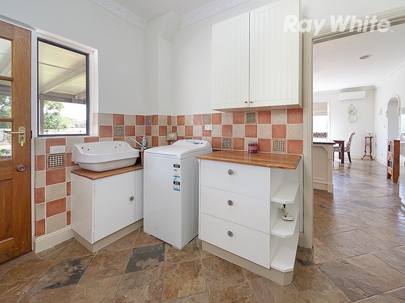 139 Townsend Street, Howlong NSW 2643
