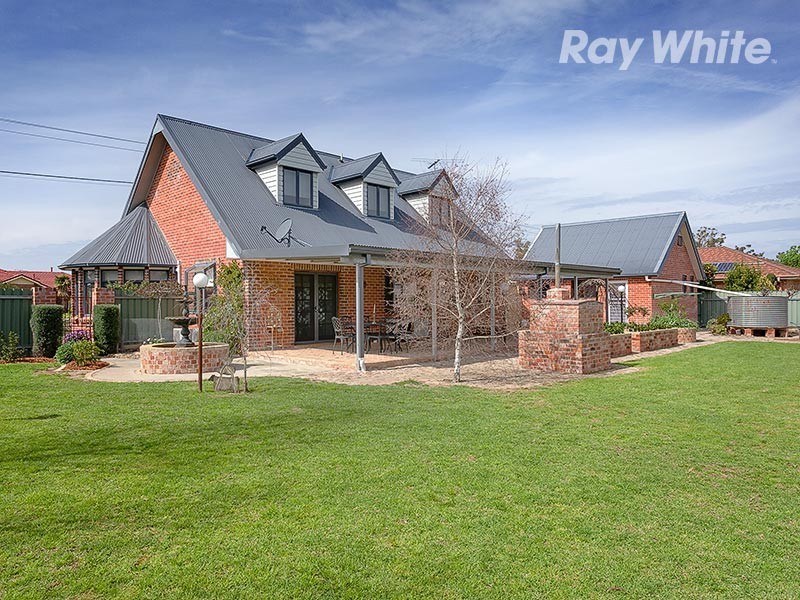 139 Townsend Street, Howlong NSW 2643