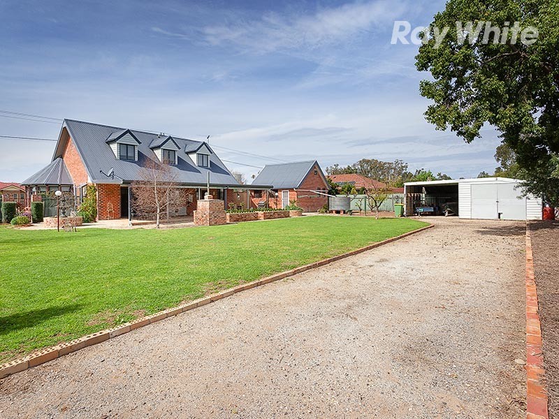 139 Townsend Street, Howlong NSW 2643