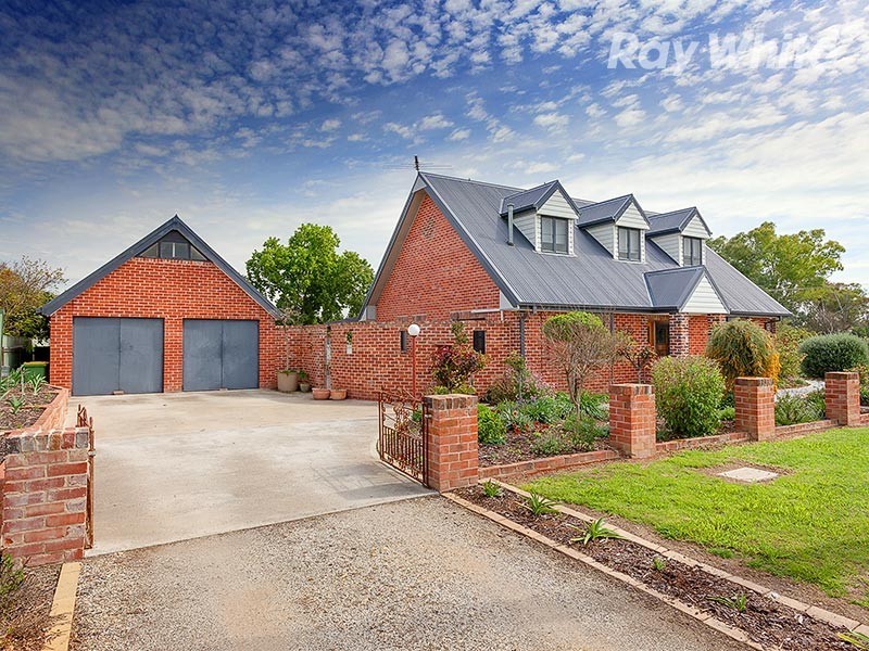 139 Townsend Street, Howlong NSW 2643