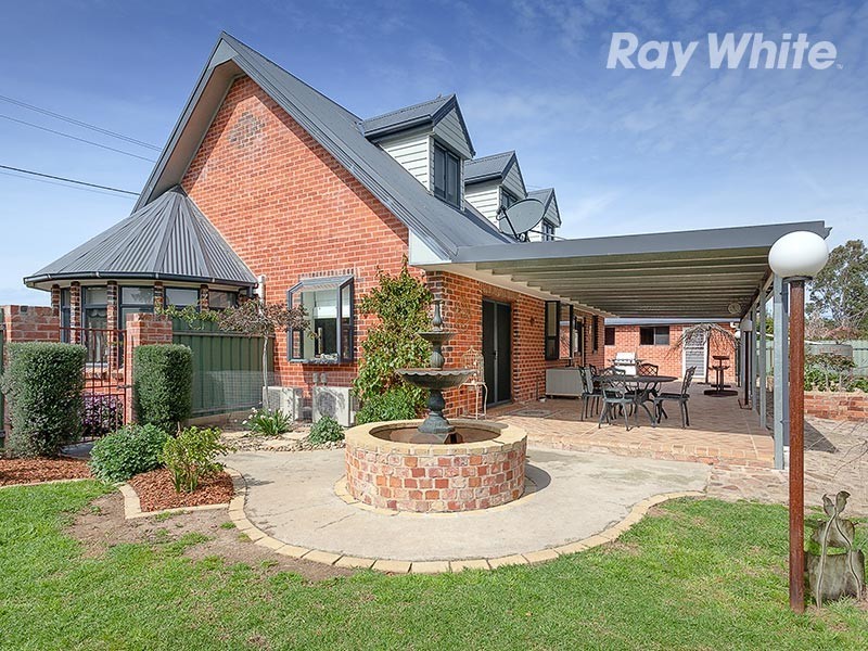 139 Townsend Street, Howlong NSW 2643