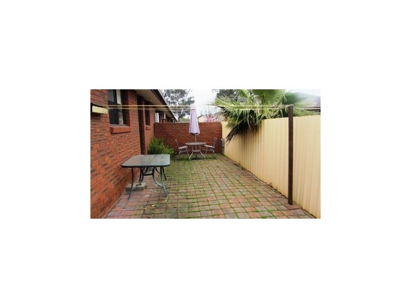 1/595 Webb Street, Lavington NSW 2641