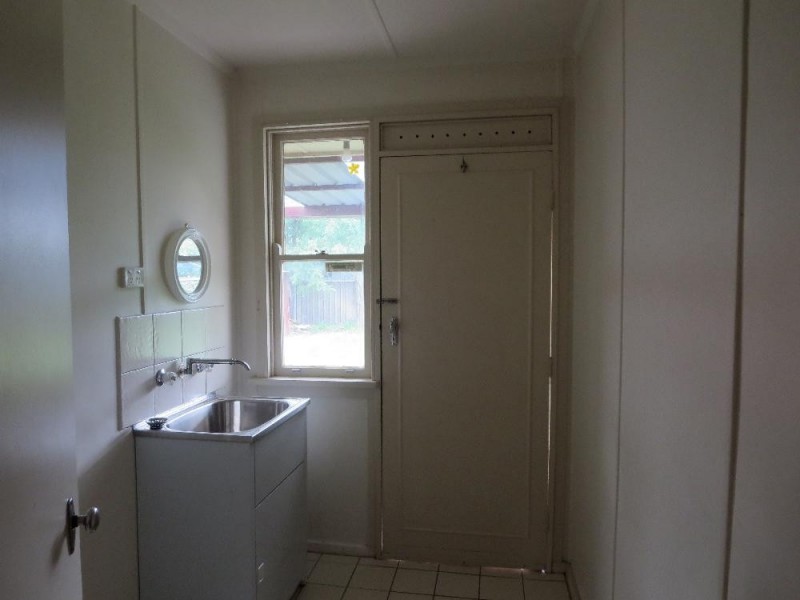 989 Captain Cook Drive, North Albury NSW 2640