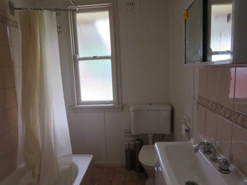 989 Captain Cook Drive, North Albury NSW 2640