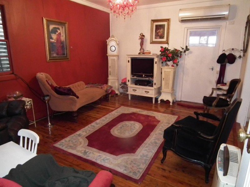 239 Honour Avenue, Corowa NSW 2646