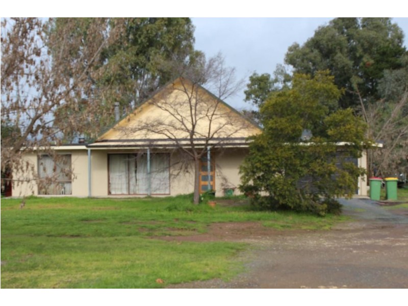 100 Victoria Street, Howlong NSW 2643