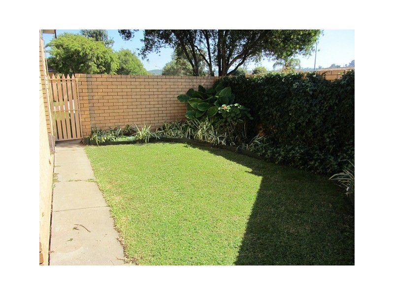 4/209 Baranbale Way, Springdale Heights NSW 2641