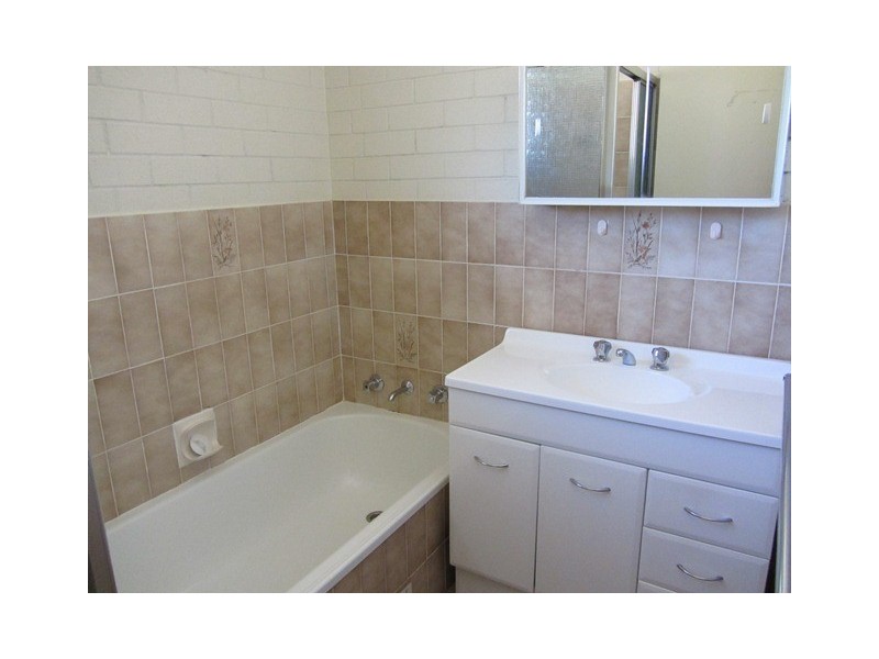 4/209 Baranbale Way, Springdale Heights NSW 2641