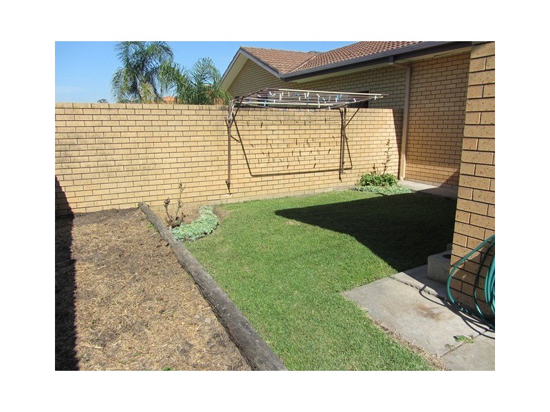 4/209 Baranbale Way, Springdale Heights NSW 2641