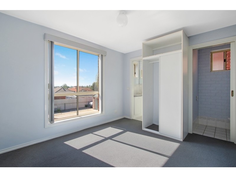 3/542 Kotthoff Street, Lavington NSW 2641