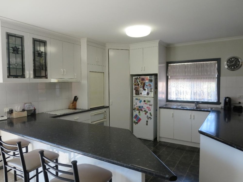 513 Iluka Crescent, Lavington NSW 2641