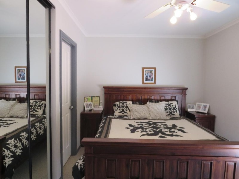 513 Iluka Crescent, Lavington NSW 2641