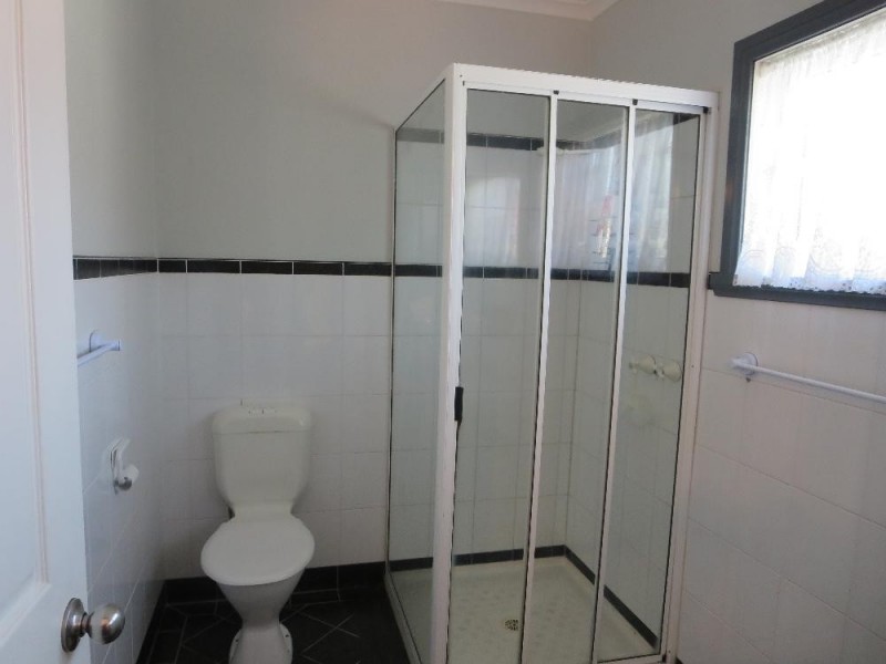 513 Iluka Crescent, Lavington NSW 2641