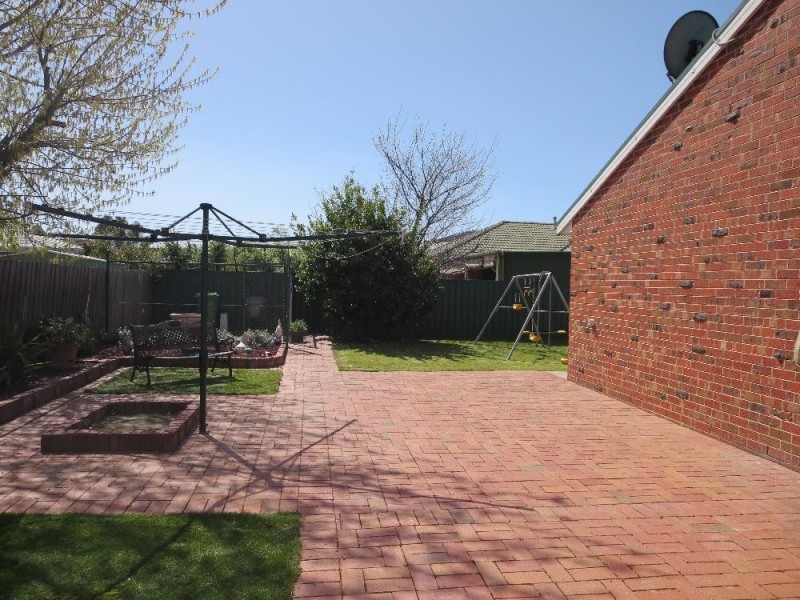 513 Iluka Crescent, Lavington NSW 2641