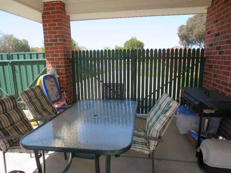 513 Iluka Crescent, Lavington NSW 2641