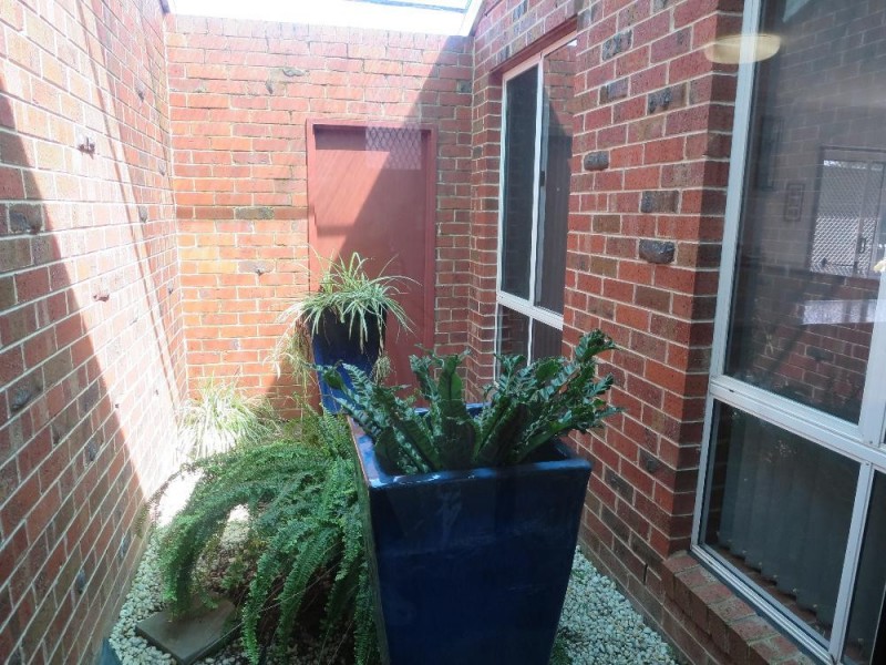 513 Iluka Crescent, Lavington NSW 2641