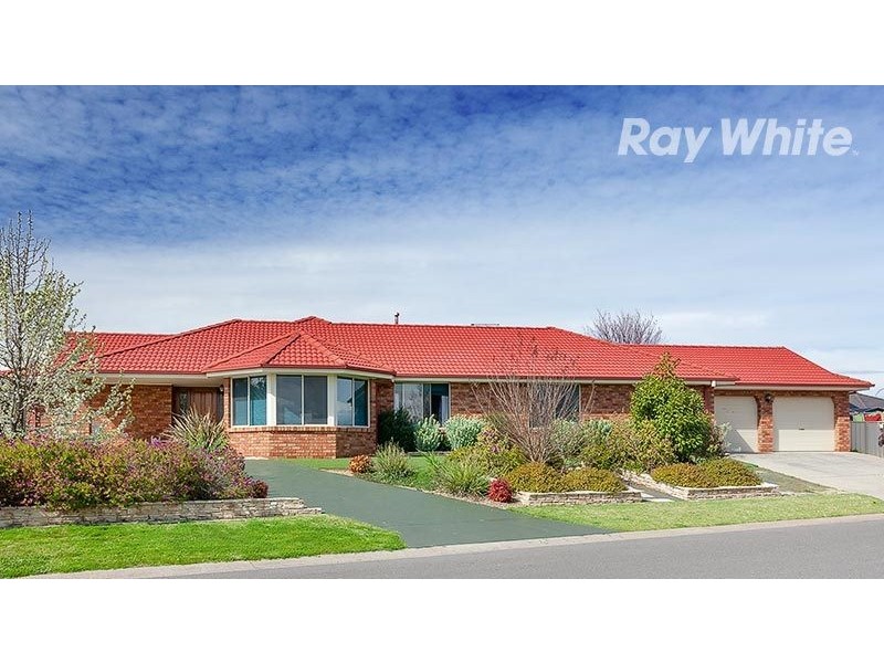 25 Honeysuckle Street, Thurgoona NSW 2640