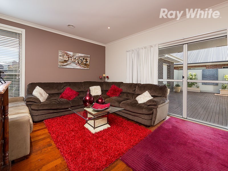 41 Champions Drive, Glenroy NSW 2640