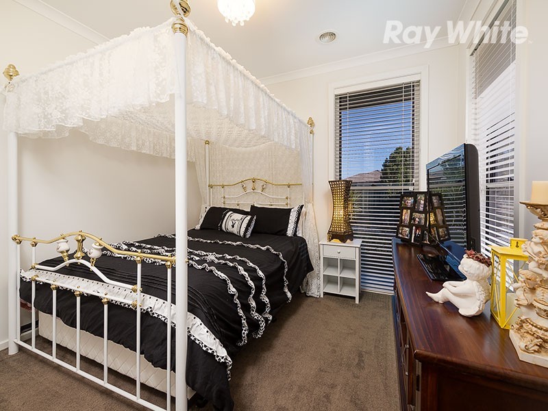 41 Champions Drive, Glenroy NSW 2640