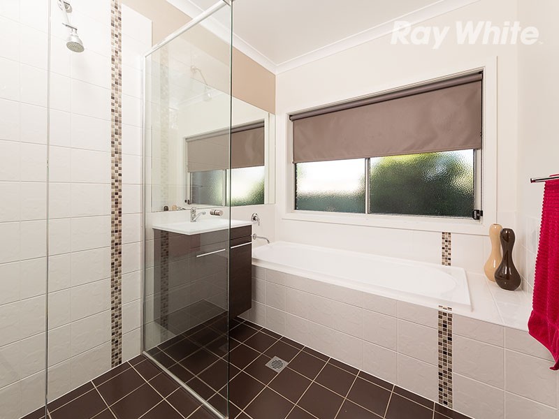 41 Champions Drive, Glenroy NSW 2640