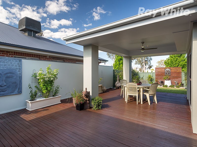 41 Champions Drive, Glenroy NSW 2640