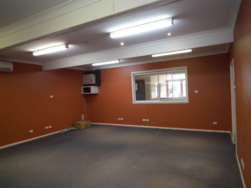 394 McDonald Road, Lavington NSW 2641