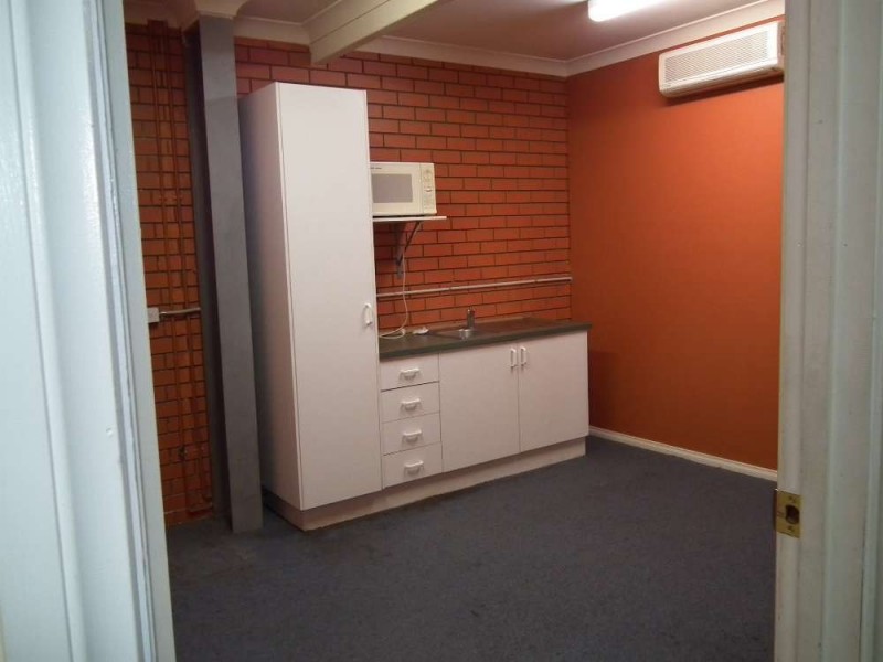 394 McDonald Road, Lavington NSW 2641