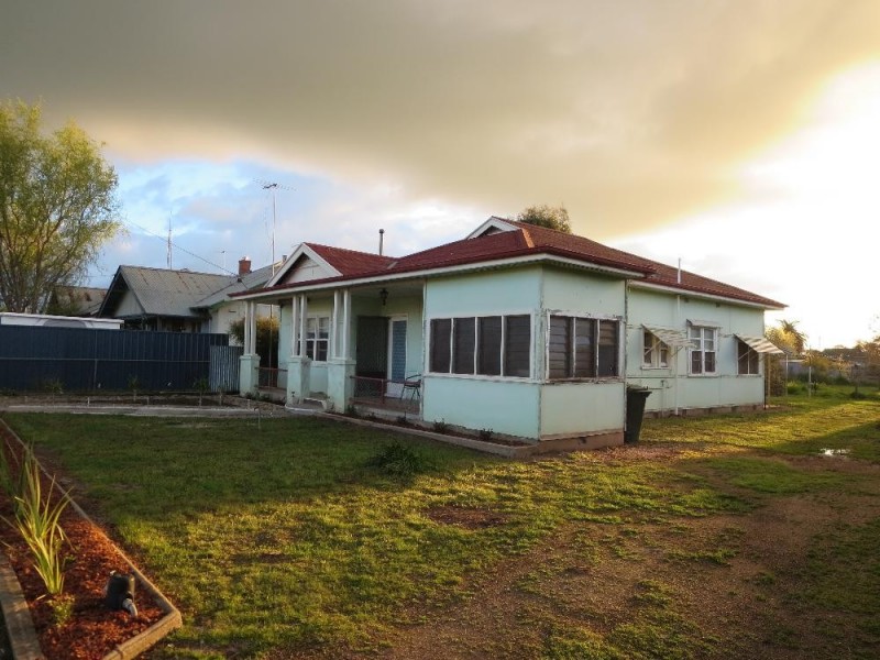 35 Commercial Street, Walla Walla NSW 2659