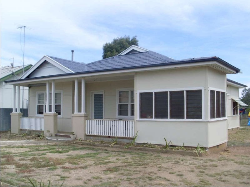 35 Commercial Street, Walla Walla NSW 2659