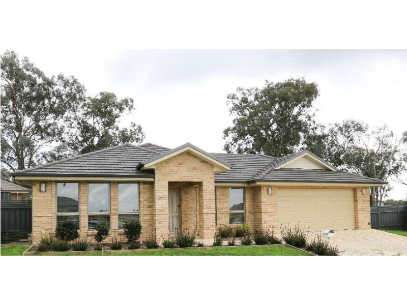 4 Redbox Drive, Thurgoona NSW 2640