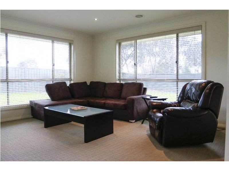 4 Redbox Drive, Thurgoona NSW 2640