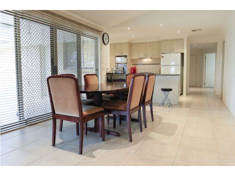 4 Redbox Drive, Thurgoona NSW 2640