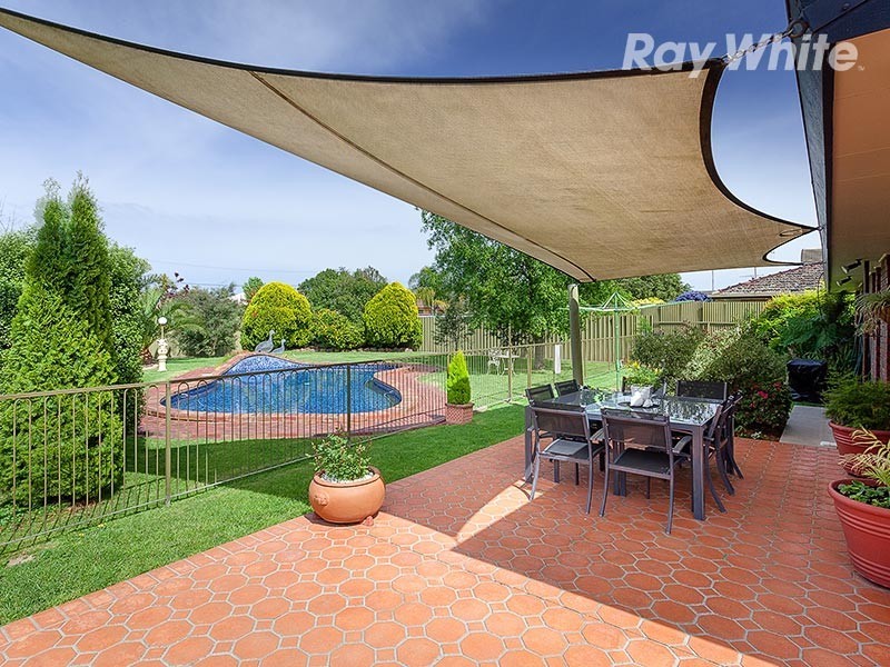 411 Romani Drive, Lavington NSW 2641