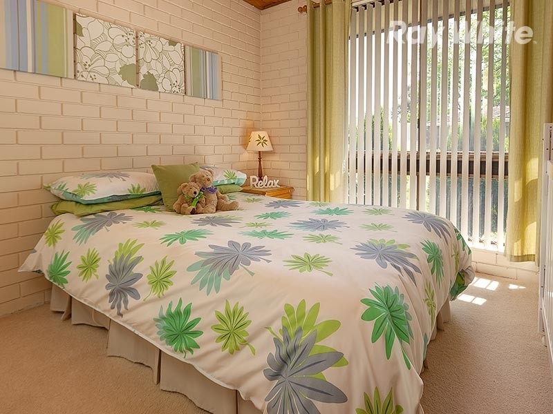 411 Romani Drive, Lavington NSW 2641