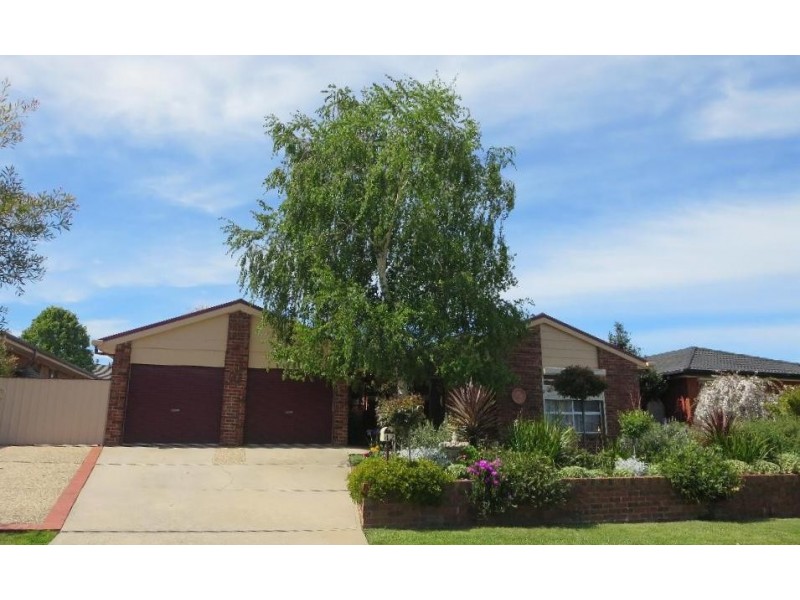 42 La Fontaine Avenue, Lavington NSW 2641