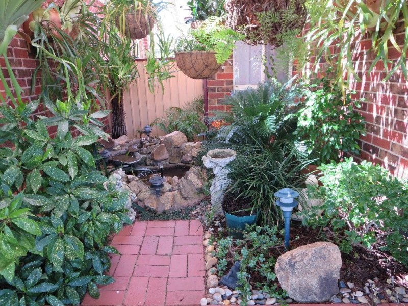 42 La Fontaine Avenue, Lavington NSW 2641