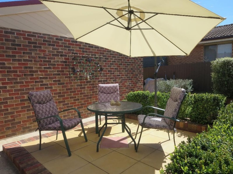 42 La Fontaine Avenue, Lavington NSW 2641