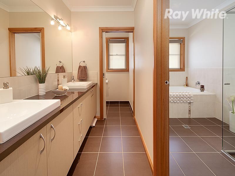 7 Bolger Court, Thurgoona NSW 2640