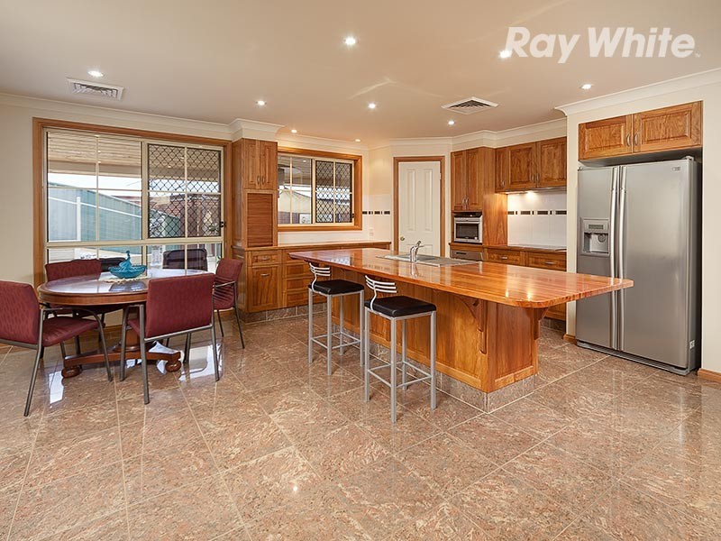 5 Grandeur Place, East Albury NSW 2640